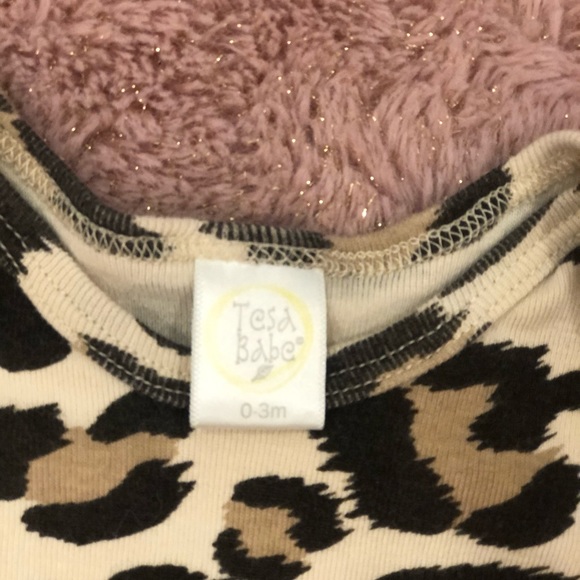 Cheetah onesie matching headband - Picture 3 of 3